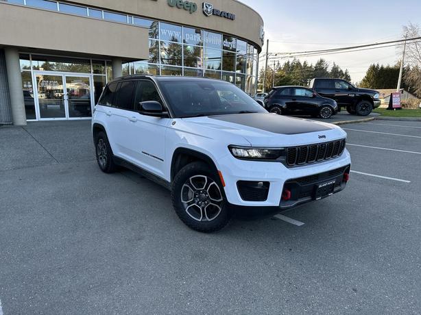 2022 Jeep Grand Cherokee Trailhawk image 7