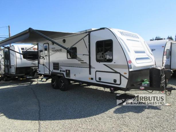 Used 2022 Winnebago Industries Towables Micro Minnie 2225RL image 1