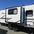 Used 2022 Winnebago Industries Towables Micro Minnie 2225RL thumbnail image 4