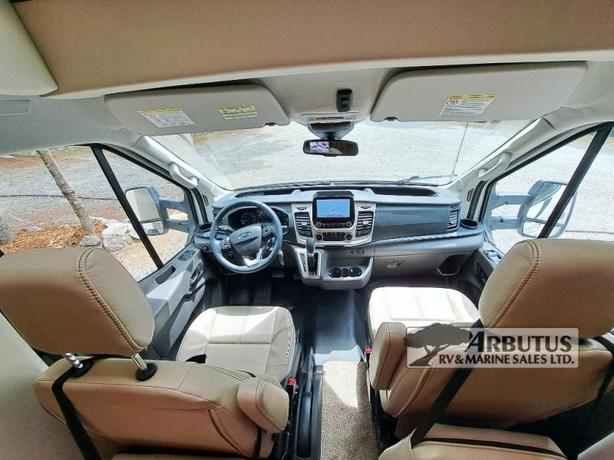 Used 2022 Thor Motor Coach Gemini AWD 23TW image 5