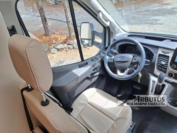 Used 2022 Thor Motor Coach Gemini AWD 23TW image 6