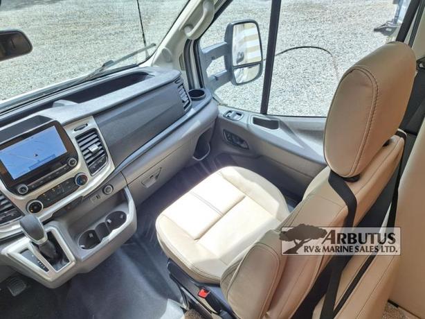 Used 2022 Thor Motor Coach Gemini AWD 23TW image 7