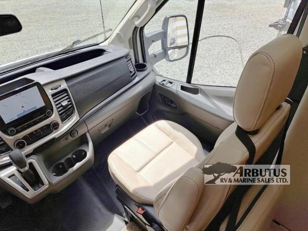 Used 2022 Thor Motor Coach Gemini AWD 23TW image 8