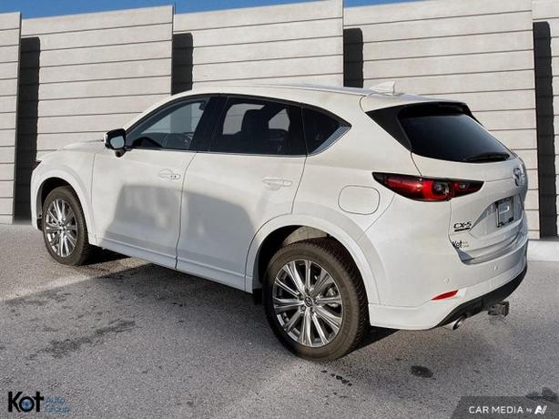 2022 Mazda CX-5 Signature REAR CROSS TRAFFIC! BLINDSPOT! image 4