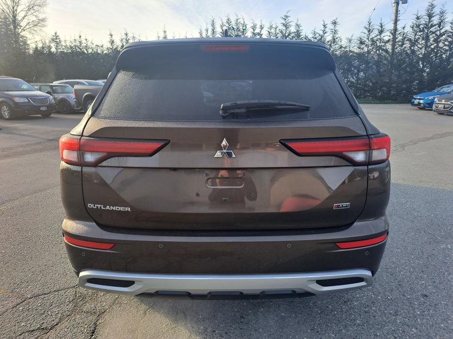 2024 Mitsubishi Outlander - 4WD, Heated Seats, Heated Wheel display photo
