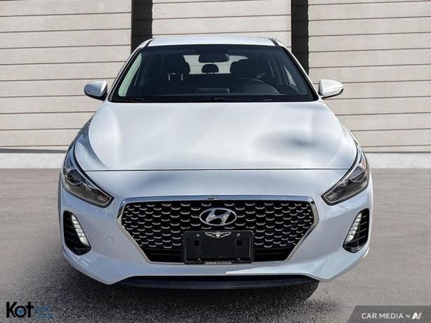 2019 Hyundai Elantra GT Preferred APPLE CARPLAY! ANDROID AUTO! HEATED SEATS! BAC image 2