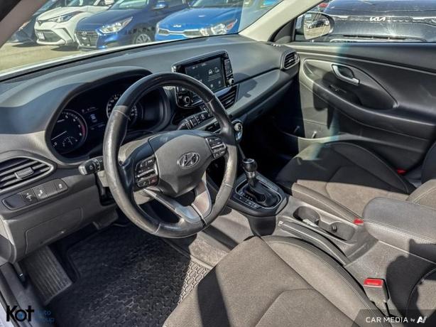 2019 Hyundai Elantra GT Preferred APPLE CARPLAY! ANDROID AUTO! HEATED SEATS! BAC image 6