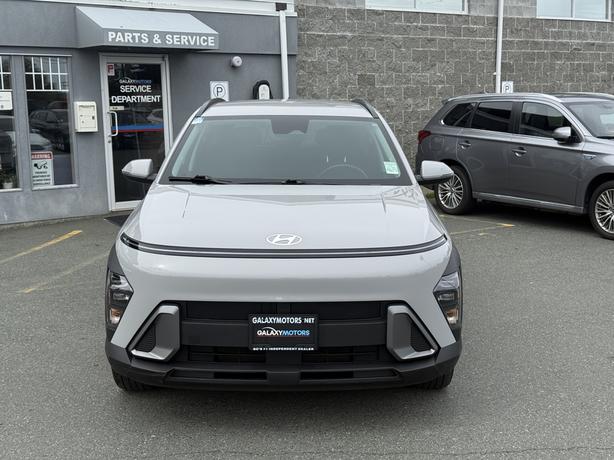 2024 Hyundai Kona Preferred FWD - Air Conditioning & ABS Brakes image 3