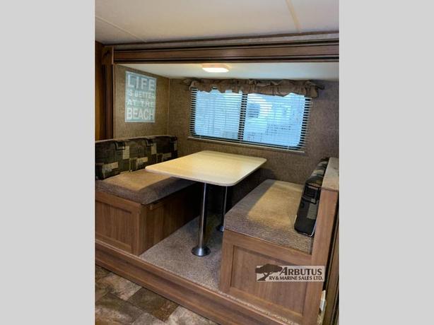 Used 2015 Coachmen RV Apex Ultra-Lite 191RBS image 6