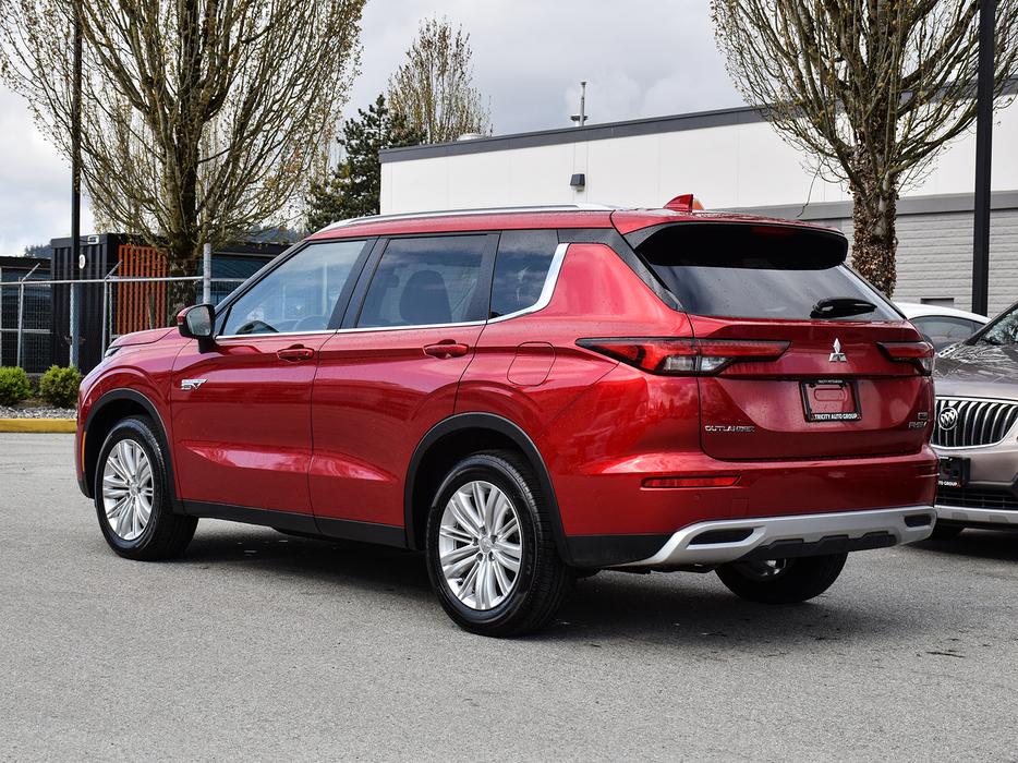 2024 Mitsubishi Outlander PHEV LE - Navigation, MultiView Cameras, Power Liftgat display photo