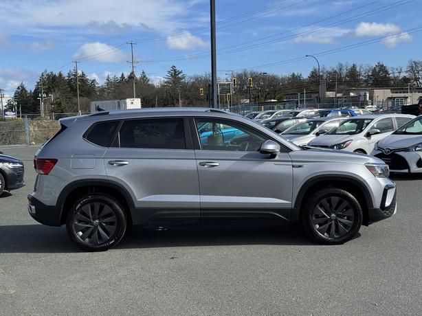 2024 Volkswagen Taos Comfortline - Dual A/C, Heated Mirrors&Leatherette image 5