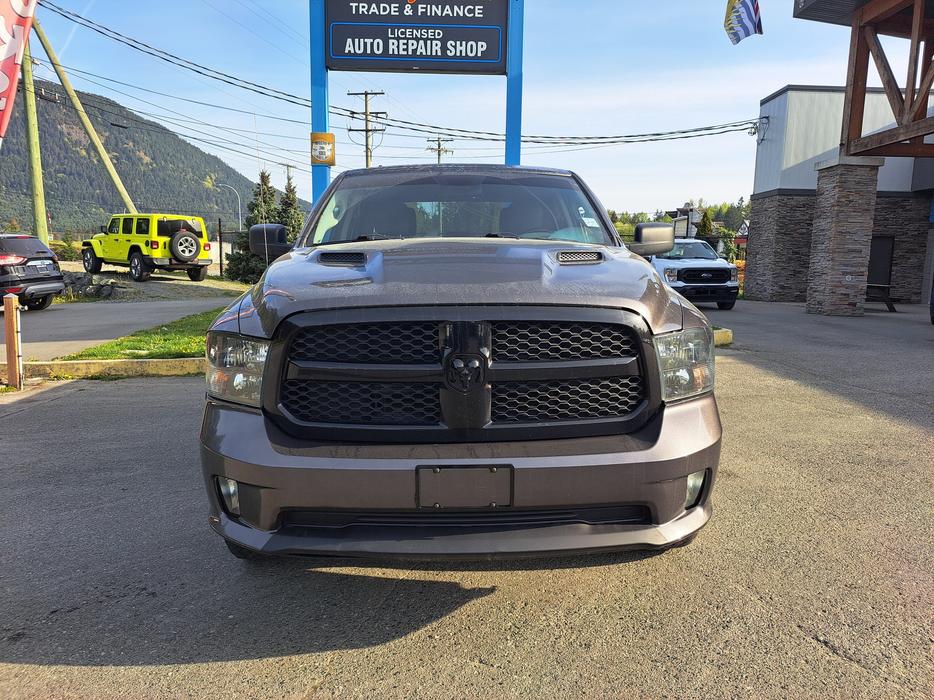 2020 Ram 1500 Classic - 4WD, Heated Seats, Heated Wheel display photo