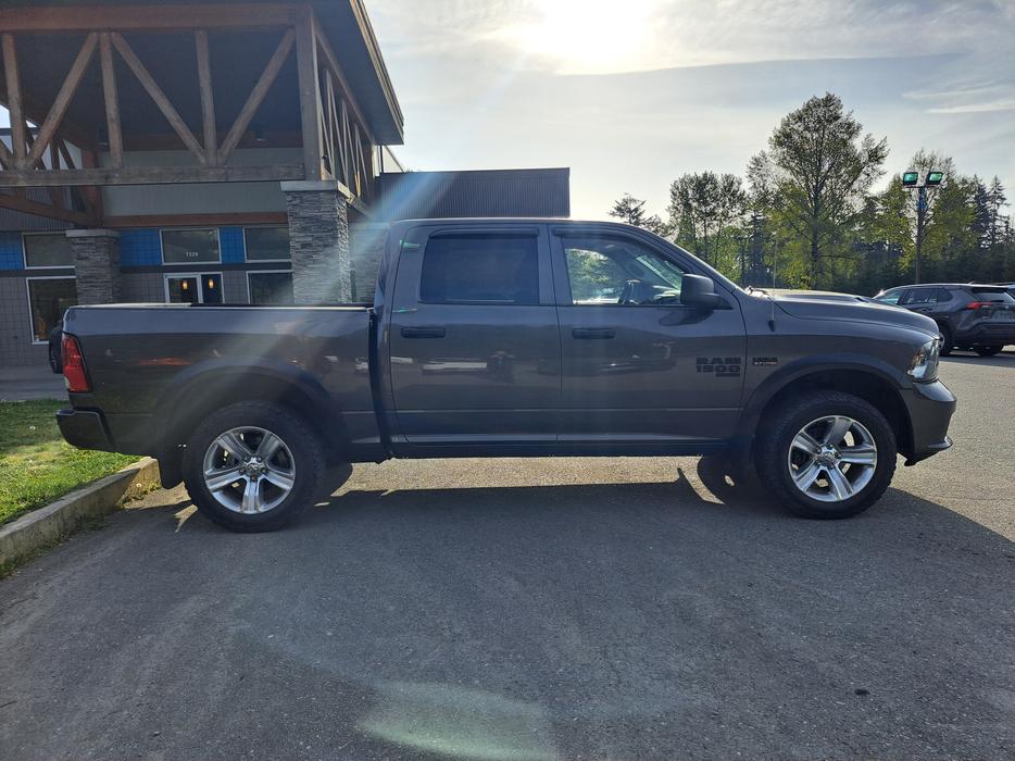 2020 Ram 1500 Classic - 4WD, Heated Seats, Heated Wheel display photo
