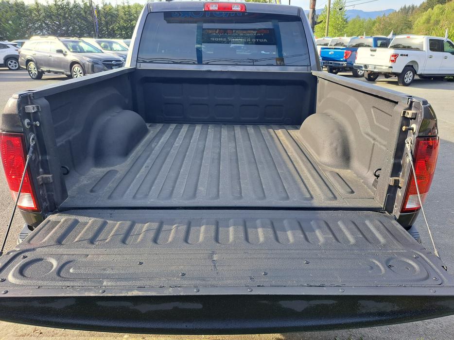 2020 Ram 1500 Classic - 4WD, Heated Seats, Heated Wheel display photo