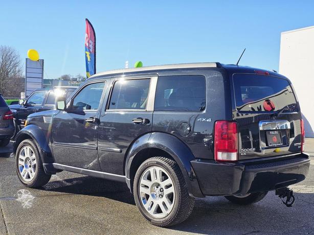 2010 Dodge Nitro 4WD 4dr SXT image 4