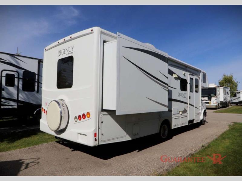 Used 2011 Triple E Regency 28DB display photo