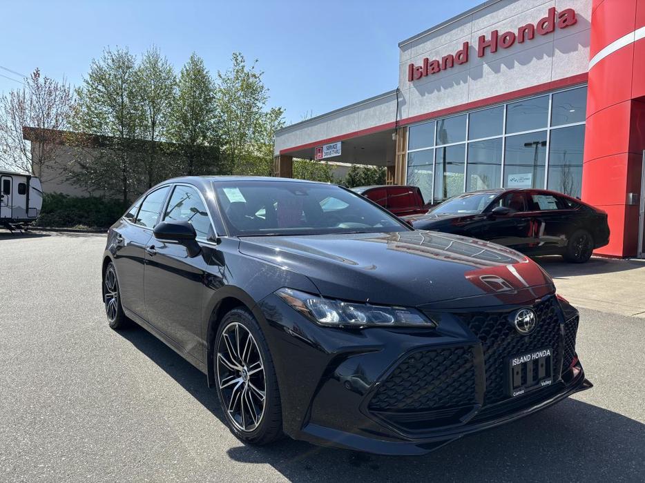2019 Toyota Avalon XSE display photo