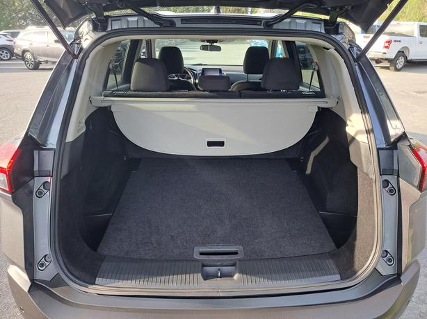 2023 Nissan Rogue AWD - Heated Seats, Heated Wheel, Back-Up Camera image 8