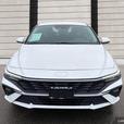 2024 Hyundai Elantra Essential HEATED SEATS! APPLE CARPLAY! thumbnail image 2