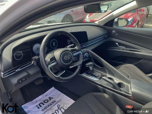 2023 Hyundai Elantra Preferred image 6