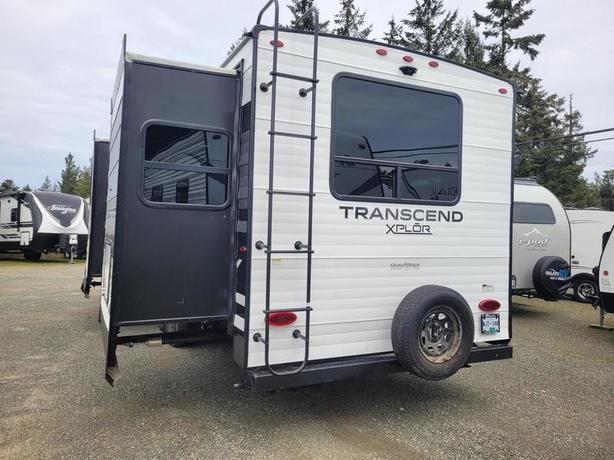 2022 Grand Design Transcend 251BH image 3