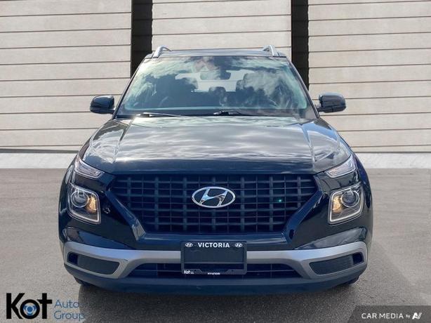 2022 Hyundai Venue Preferred image 2