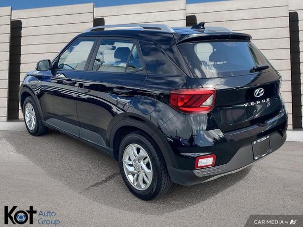 2022 Hyundai Venue Preferred image 4