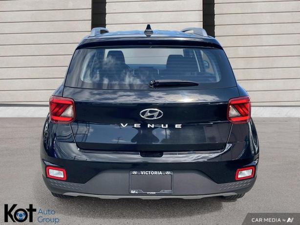 2022 Hyundai Venue Preferred image 5