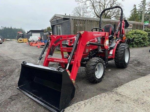 2023 Mahindra Max Series MAX 26XLT HST image 2