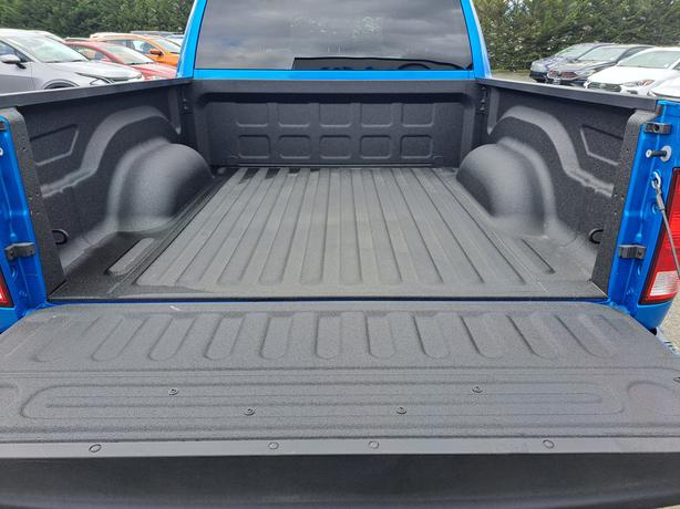 2023 Ram 1500 Classic - 4WD, Heated Seats, Heated Wheel image 8