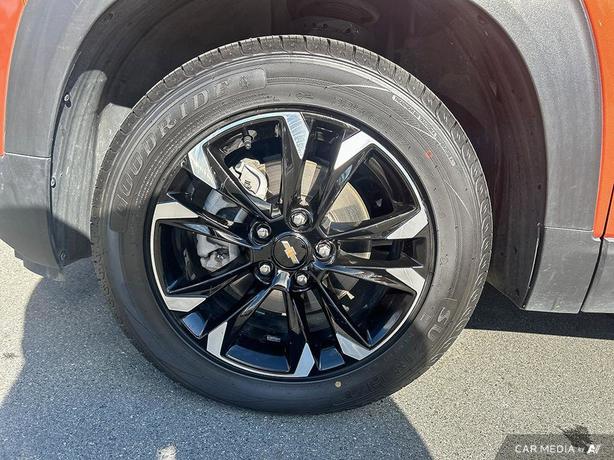 2022 Chevrolet TrailBlazer LT | No Reported Accidents! image 6