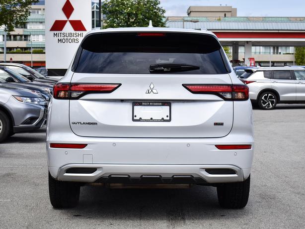 2023 Mitsubishi Outlander GT - No Accidents, One Owner, 360 Cams, Navi image 4