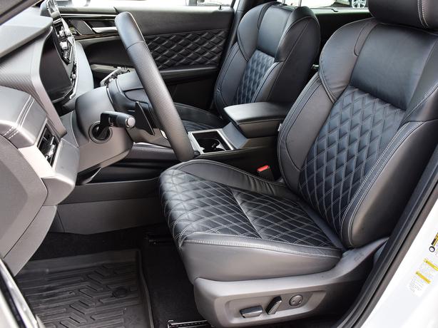 2023 Mitsubishi Outlander GT - No Accidents, One Owner, 360 Cams, Navi image 8