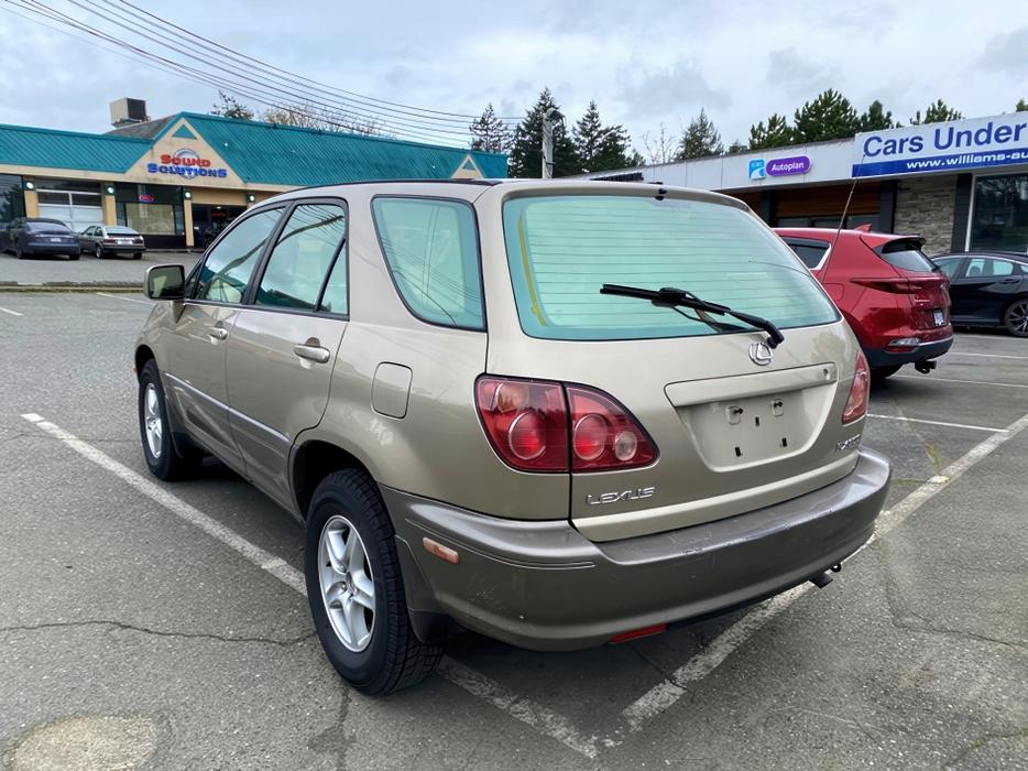 1999 Lexus  RX 300 Luxury SUV AWD Loaded Suv display photo
