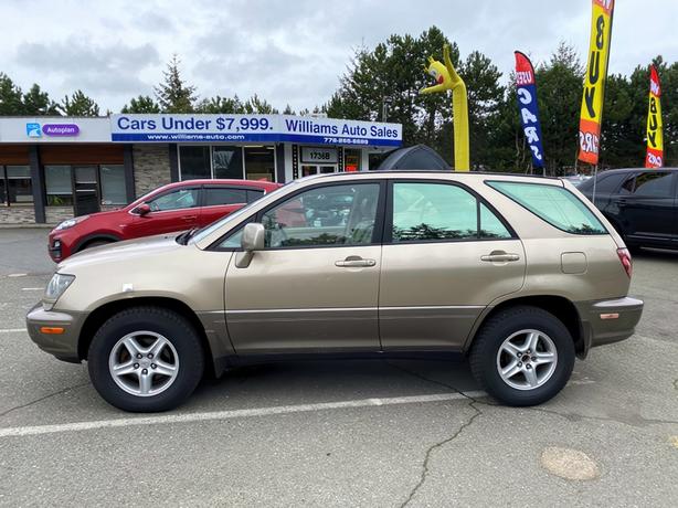 1999 Lexus  RX 300 Luxury SUV AWD Loaded Suv image 8