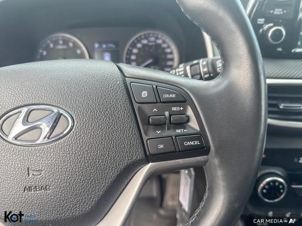 2019 Hyundai Tucson Preferred NO ACCIDENT! LOW KMS! HEATED SEATS! image 8