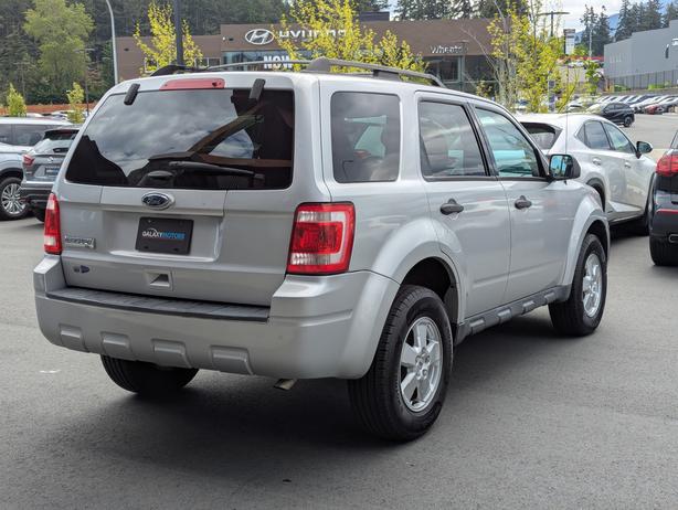 2011 Ford Escape XLT - Low Mileage, AWD image 6