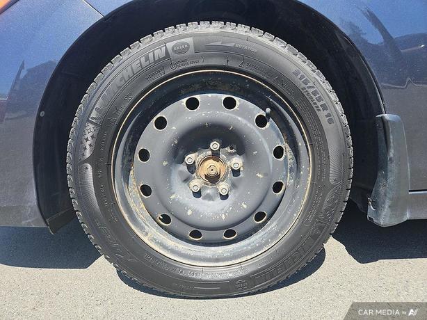 2022 Honda Civic Sedan LX CVT | Bluetooth Connect | No Reported Accidents! image 6