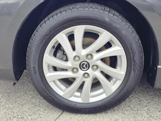 2013 Mazda3 4dr HB Sport Man GS-SKY image 5