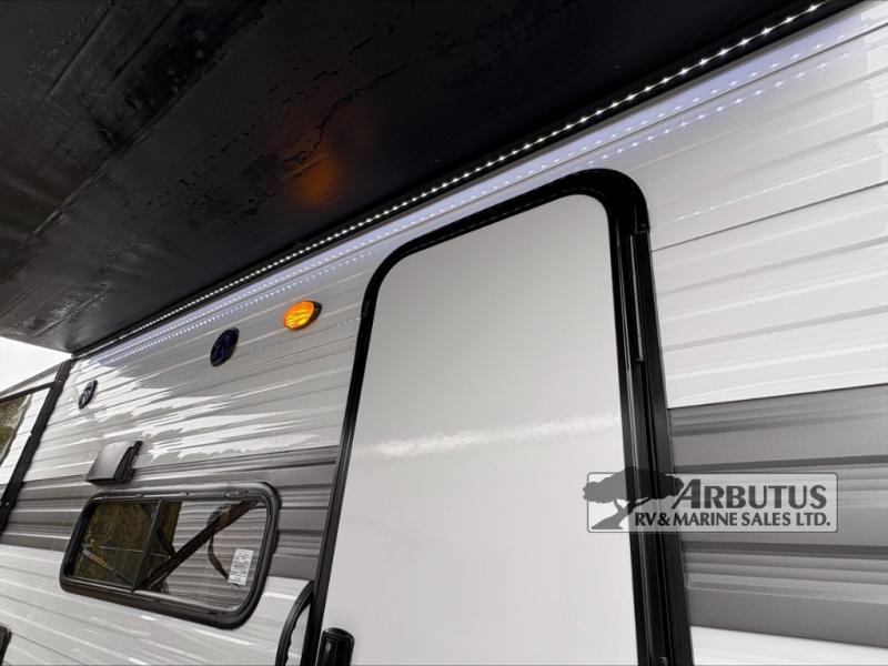 Used 2021 Forest River RV Wildwood X-Lite 243BHXL display photo
