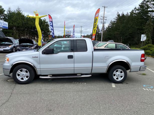 2004 Ford  F-150 XLT image 8