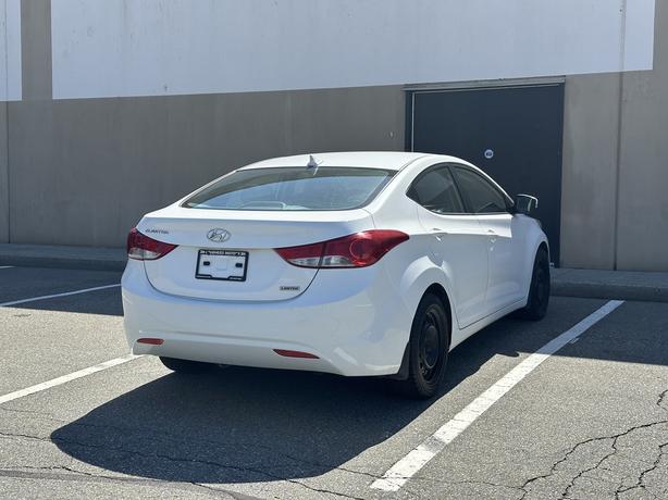 2013 Hyundai Elantra image 6