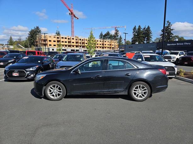 2015 Chevrolet Malibu 4dr Sdn LT w/1LT | Keyless Entry | Cruise Control! image 3