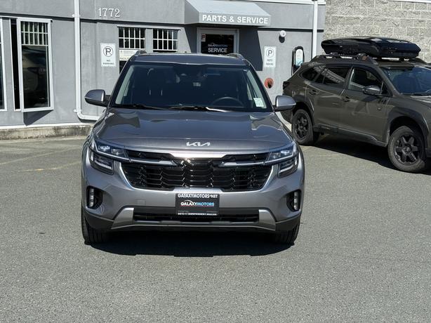 2025 Kia Seltos AWD - Exterior Parking Camera Rear &  Fog Lights image 3