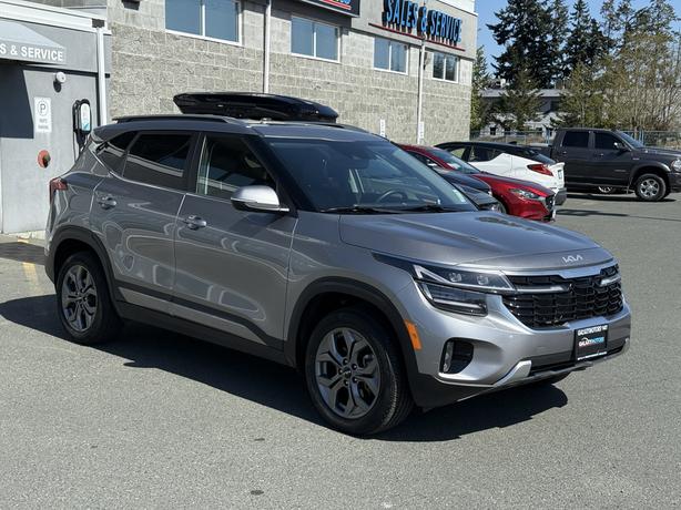 2025 Kia Seltos AWD - Exterior Parking Camera Rear &  Fog Lights image 4