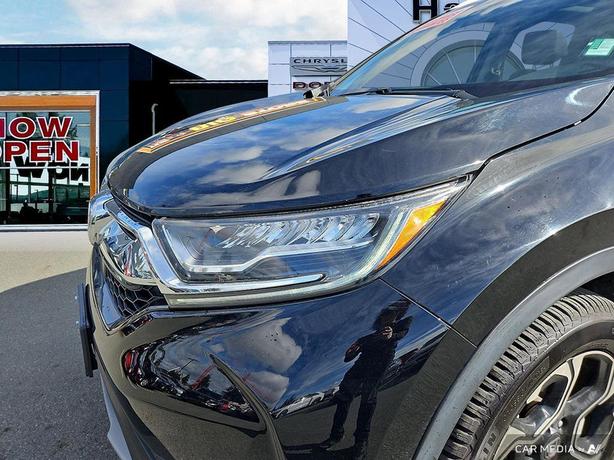 2017 Honda CR-V | Cruise Control | Apple CarPlay | Android Auto! image 8