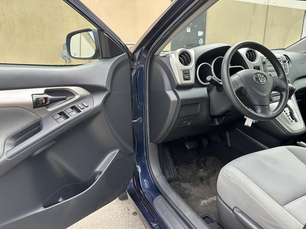 2010 Toyota Matrix image 7