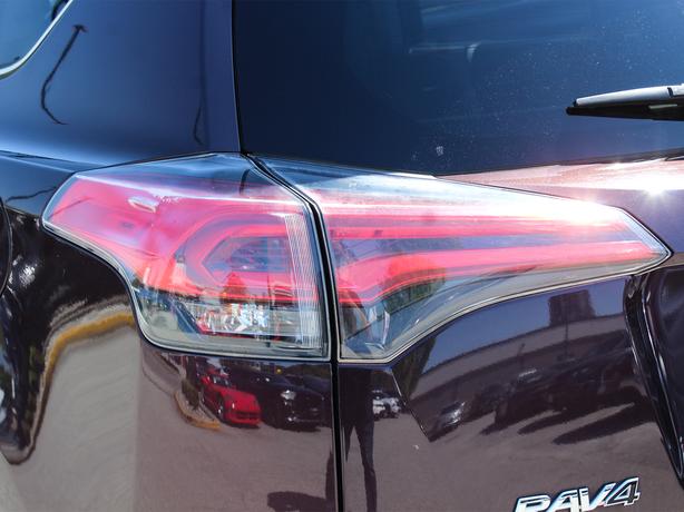 2016 Toyota RAV4 Limited - Navigation, Leather, One Owner image 6
