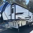 2022 Keystone RV Montana High Country 281CK thumbnail image 8