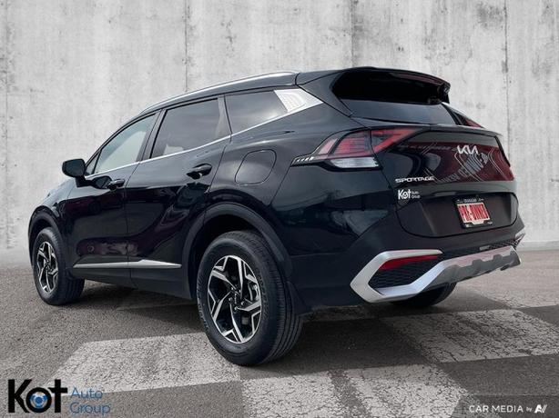2023 Kia Sportage LX | Apple CarPlay & Android Auto | Heated Seats | 60/40 Split image 7